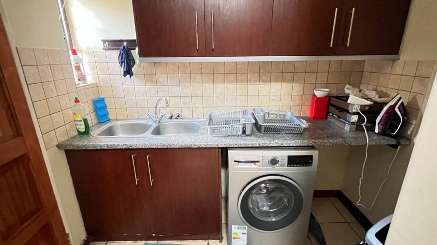 3 Bedroom Property for Sale in Langenhovenpark Free State